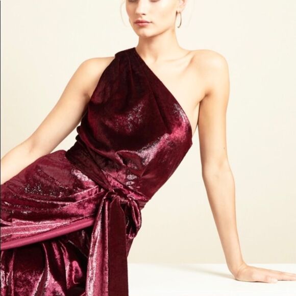 Ted Baker London Dresses & Skirts - NEW Ted Baker Abinaa one shoulder midi dress XXL